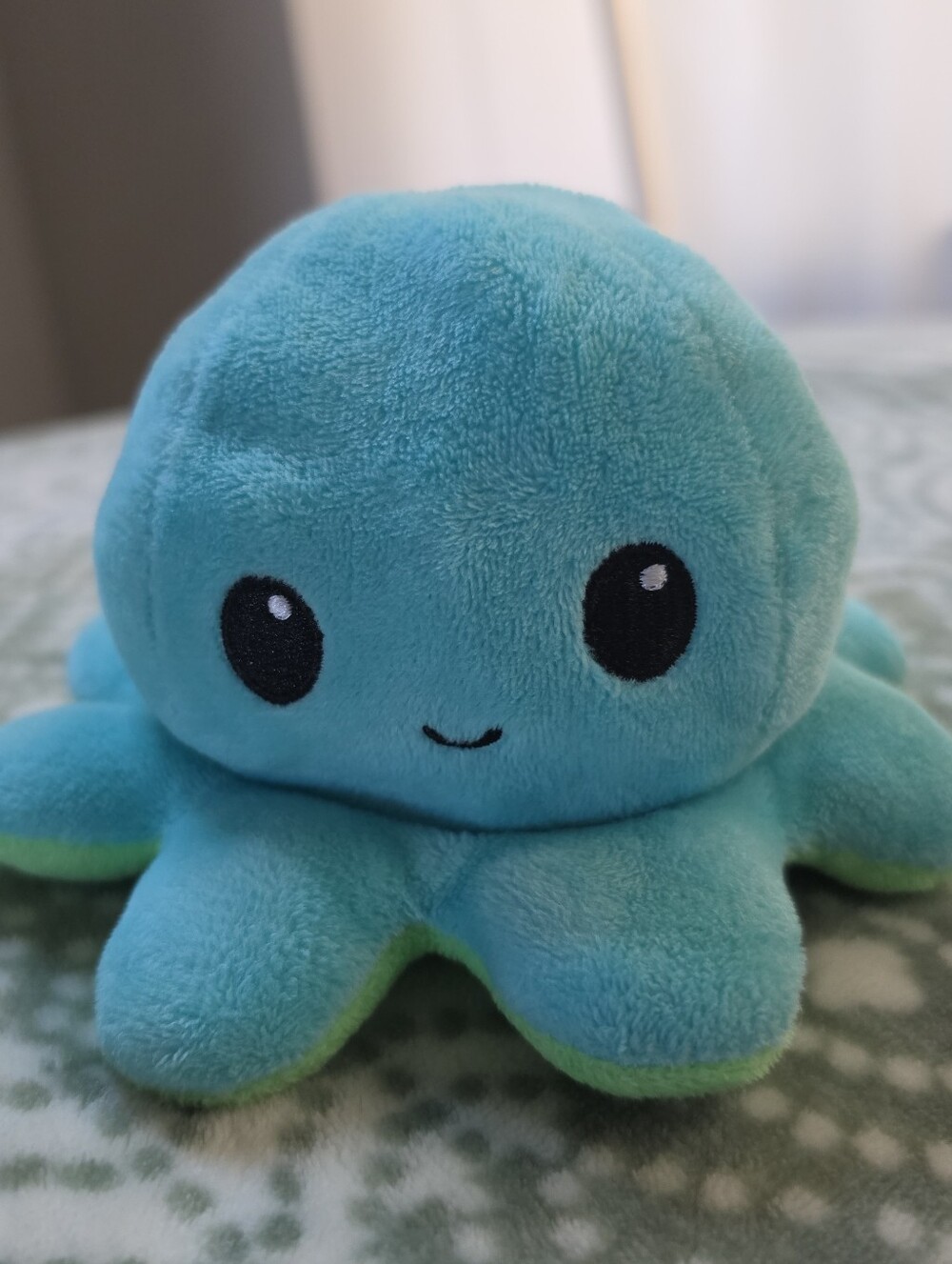 TeeTurtle Reversible Octopus Plush Green Blue - Picture 2 of 5